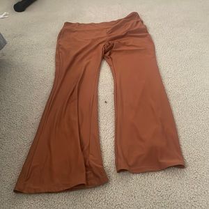 Bell bottom yoga pants